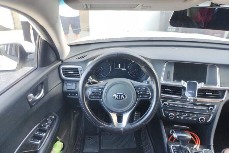 Used Kia K5 2016 2.0L Automatic PRM Steering Wheel