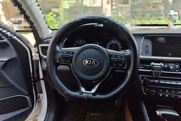 Used Kia K5 2016 1.6T Automatic LUX Steering Wheel