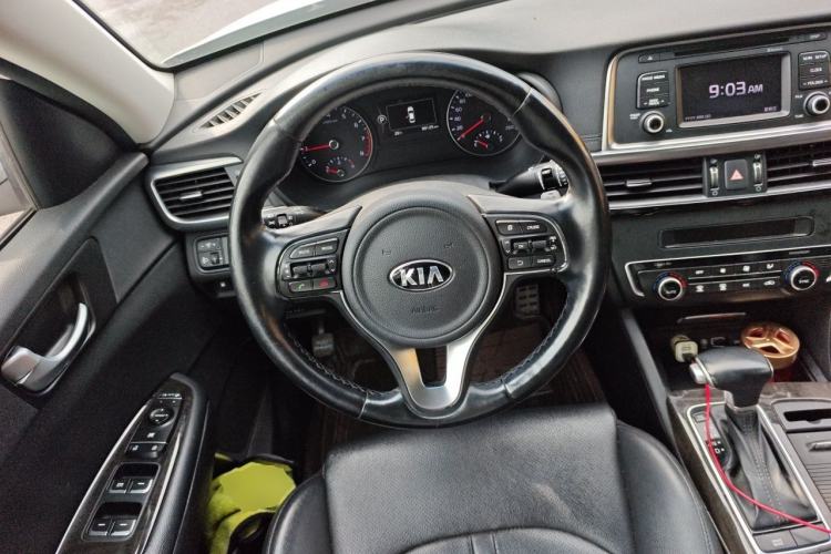 Used Kia K5 2016 2.0L Automatic LUX Steering Wheel