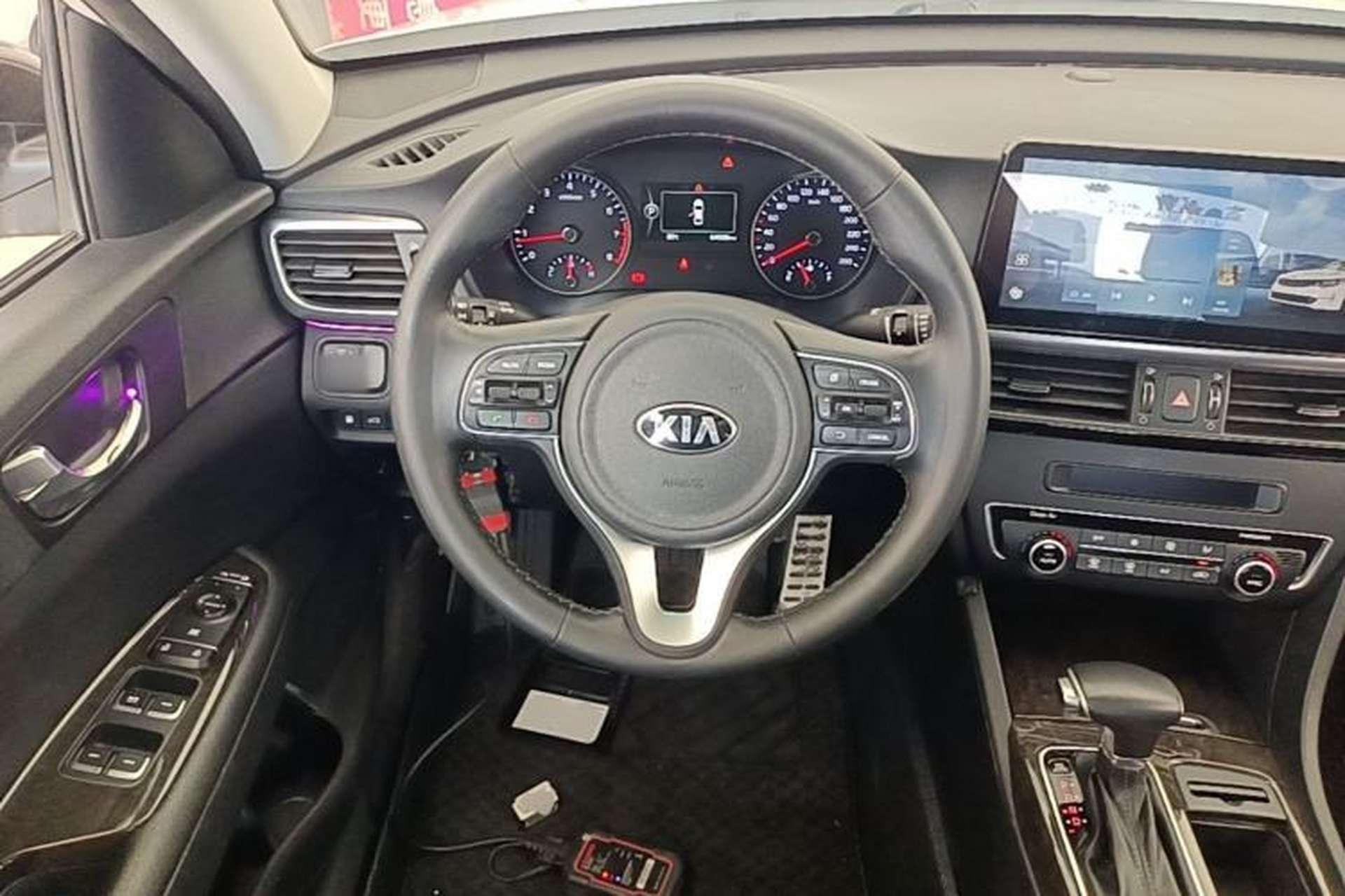 Used Kia K5 2016 2.0L Automatic LUX Steering Wheel