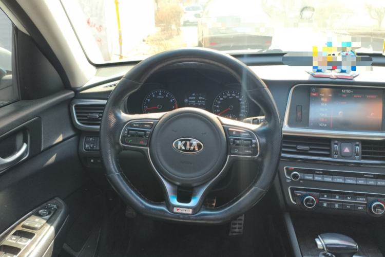 Used Kia K5 2016 1.6T Automatic LUX Steering Wheel