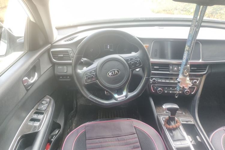 Used Kia K5 2016 1.6T Automatic LUX Steering Wheel