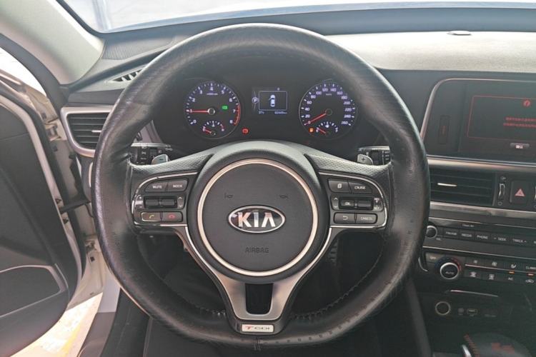 Used Kia K5 2016 1.6T Automatic LUX Steering Wheel