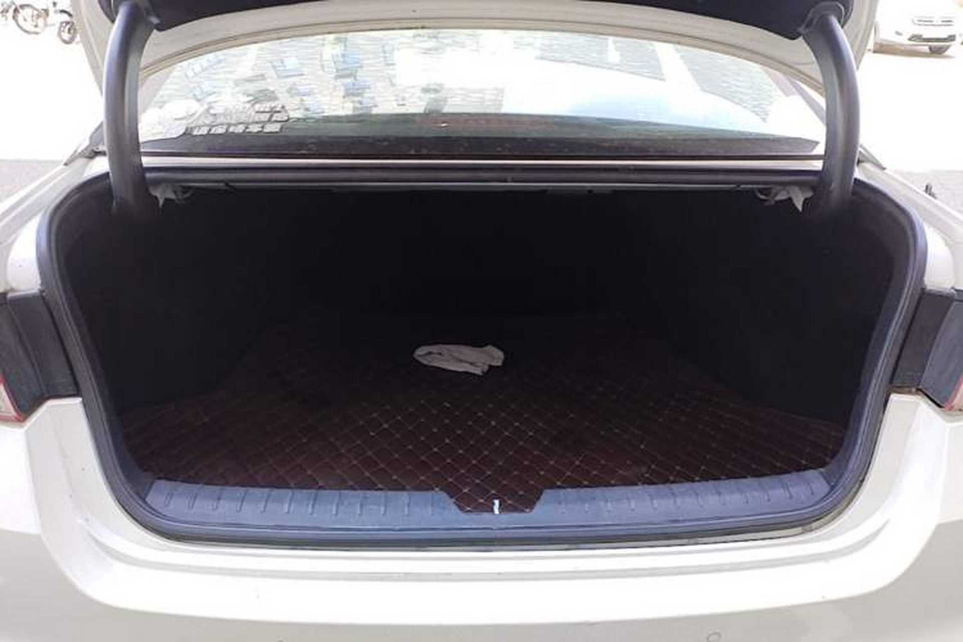 Used Kia K5 2016 1.6T Automatic LUX Trunk