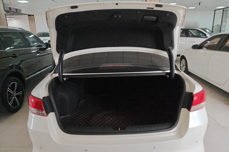 Used Kia K5 2016 1.6T Automatic LUX Trunk