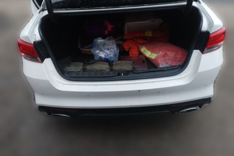 Used Kia K5 2016 1.6T Automatic LUX Trunk