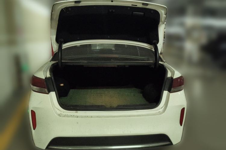 Used Kia K5 2016 2.0L Hybrid GLS Trunk