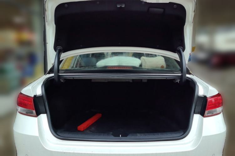 Used Kia K5 2016 1.6T Automatic LUX Trunk