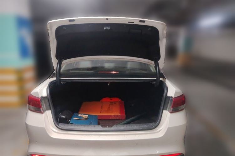 Used Kia K5 2016 2.0L Automatic PRM Trunk