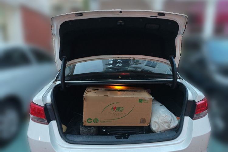 Used Kia K5 2016 2.0L Automatic LUX Trunk