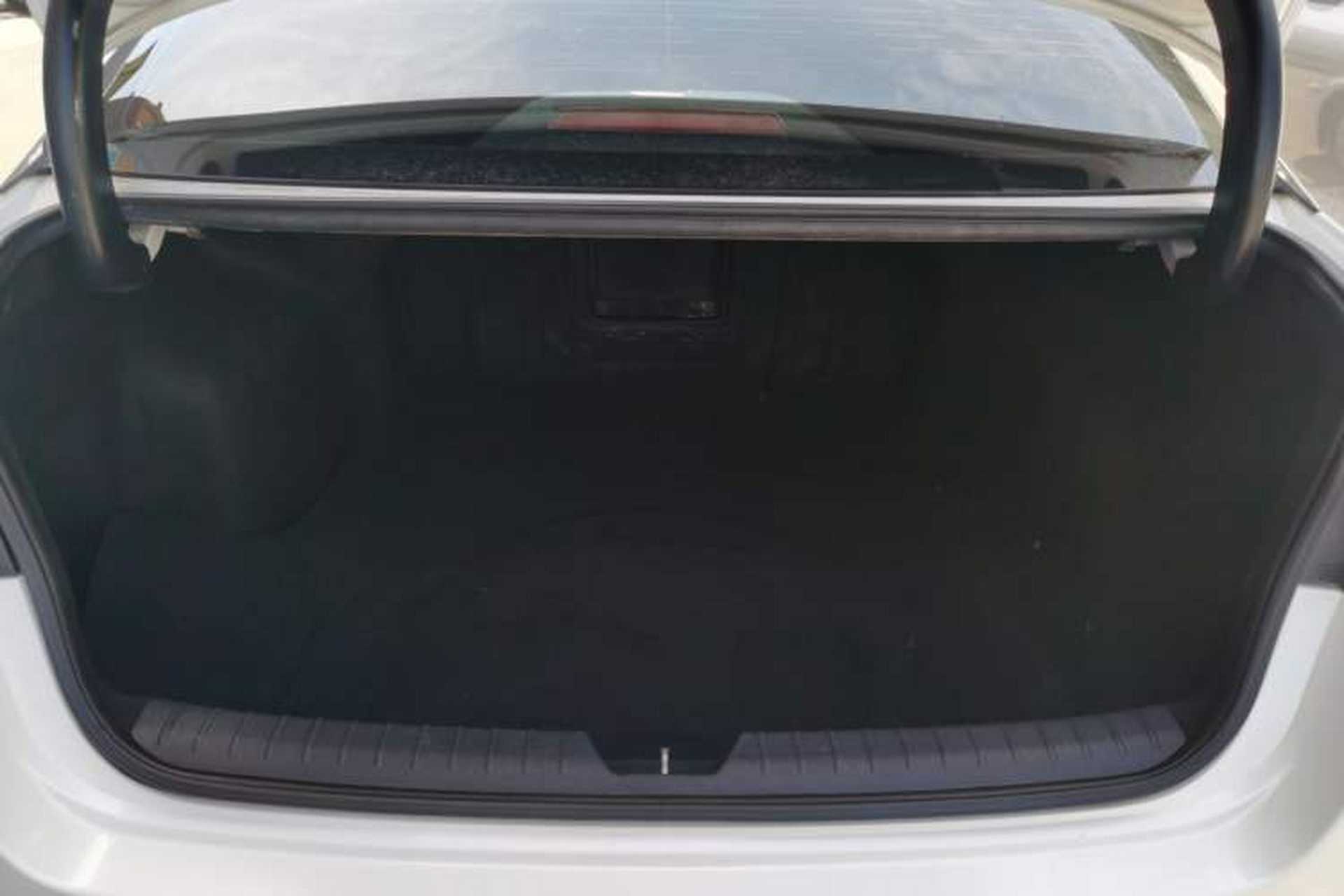 Used Kia K5 2016 1.6T Automatic LUX Trunk