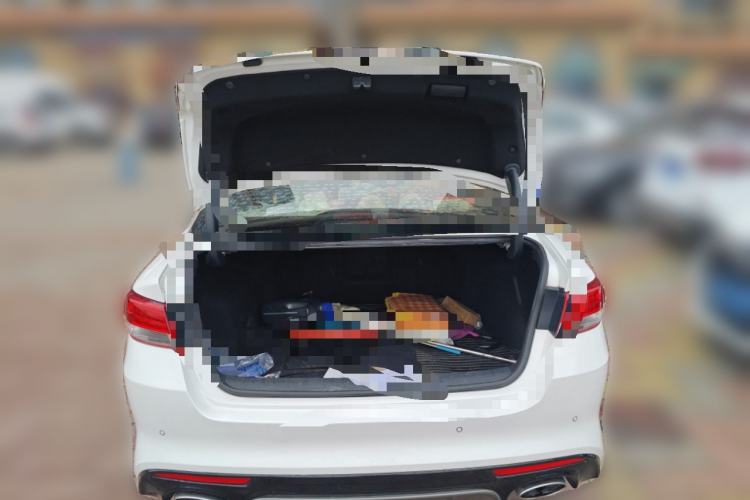 Used Kia K5 2016 1.6T Automatic LUX Trunk