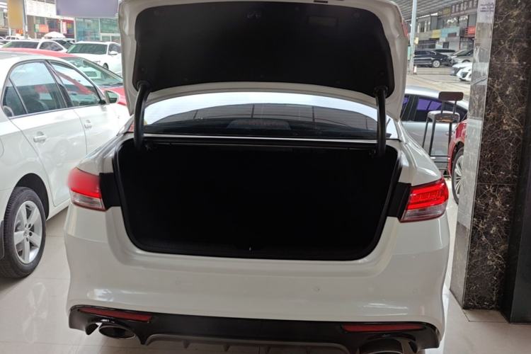 Used Kia K5 2016 1.6T Automatic LUX Trunk