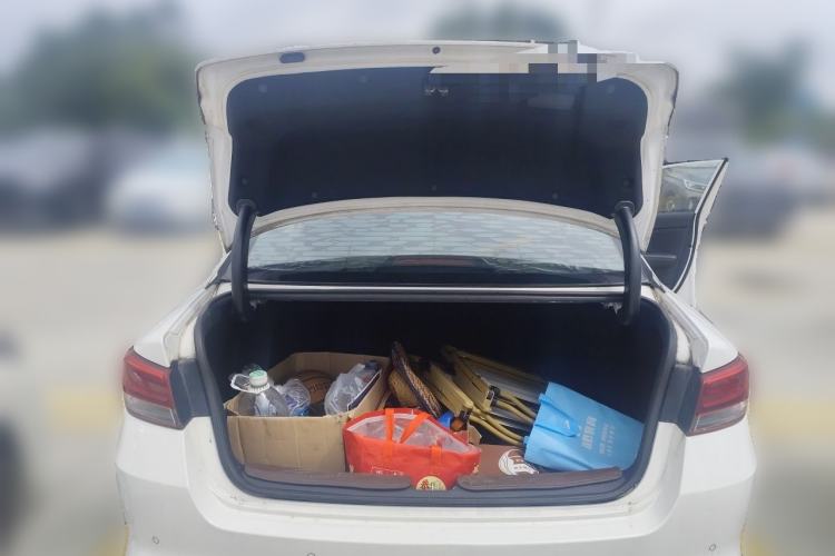 Used Kia K5 2016 2.0L Automatic LUX Trunk