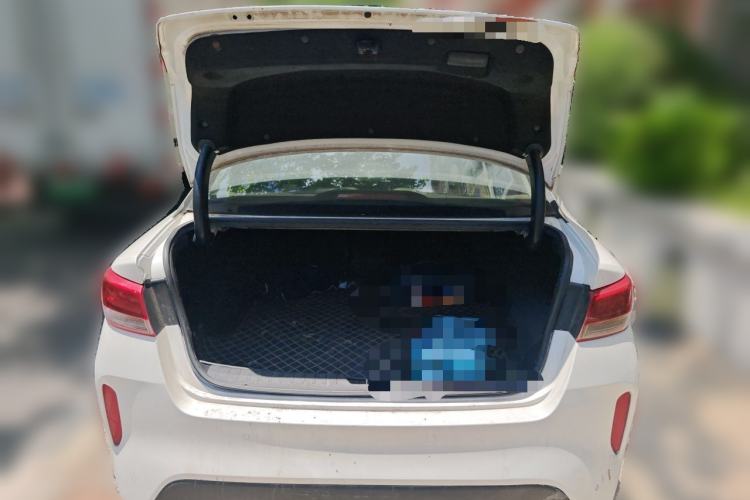 Used Kia K5 2016 2.0L Hybrid GLS Trunk
