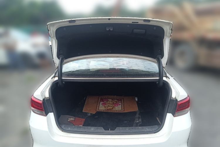 Used Kia K5 2016 2.0L Automatic GLS Trunk