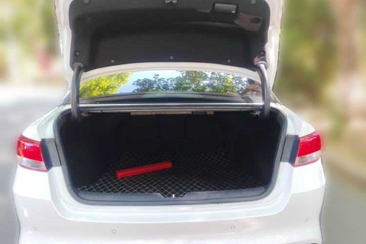 Used Kia K5 2016 1.6T Automatic LUX Trunk