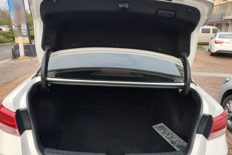 Used Kia K5 2016 1.6T Automatic GLS Trunk