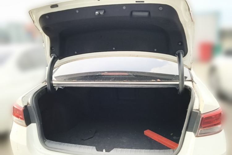 Used Kia K5 2016 1.6T Automatic LUX Trunk