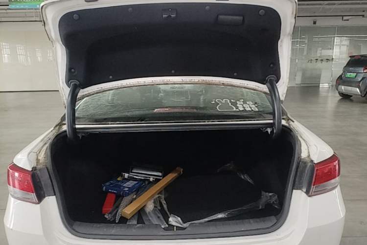 Used Kia K5 2016 2.0L Automatic PRM Trunk