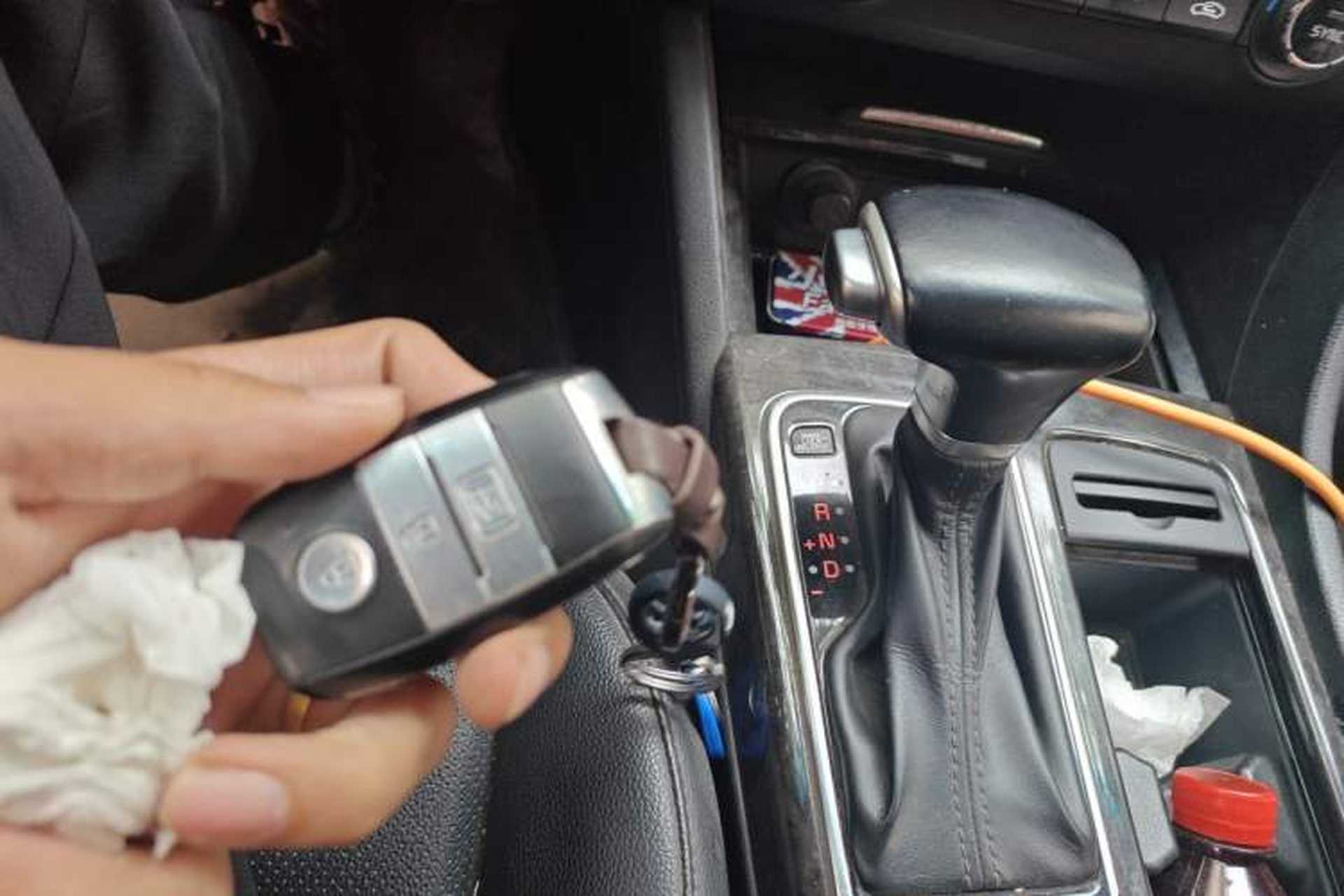 Used Kia K5 2016 2.0L Automatic LUX Vehicle Key