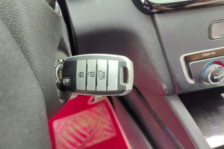 Used Kia K5 2016 2.0L Automatic GLS Vehicle Key