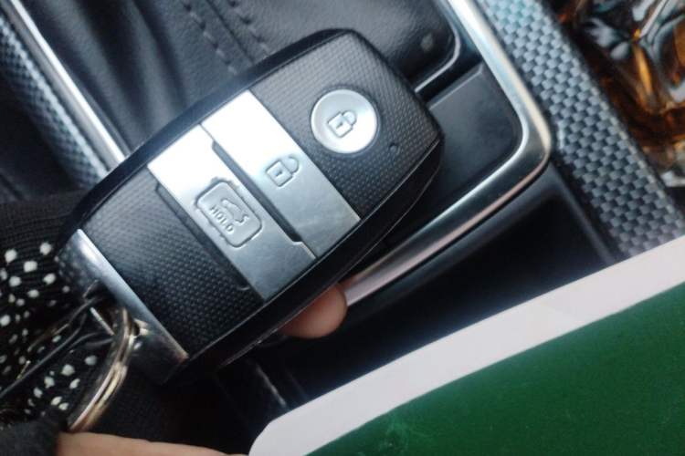 Used Kia K5 2016 1.6T Automatic LUX Vehicle Key