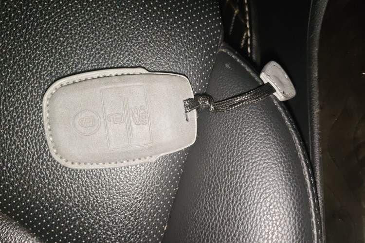 Used Kia K5 2016 1.6T Automatic LUX Vehicle Key