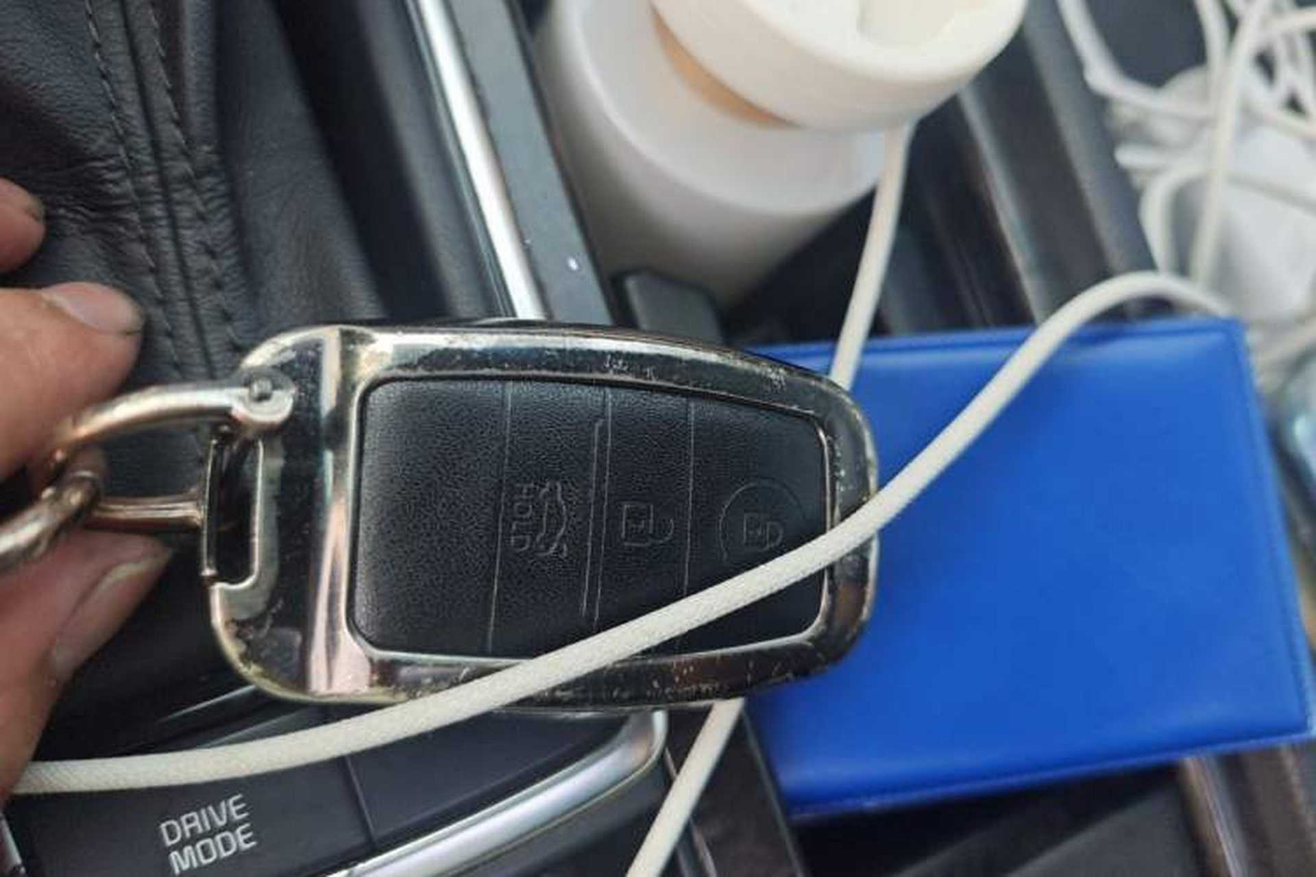 Used Kia K5 2016 1.6T Automatic LUX Vehicle Key