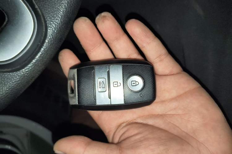 Used Kia K5 2016 2.0L Hybrid GLS Vehicle Key