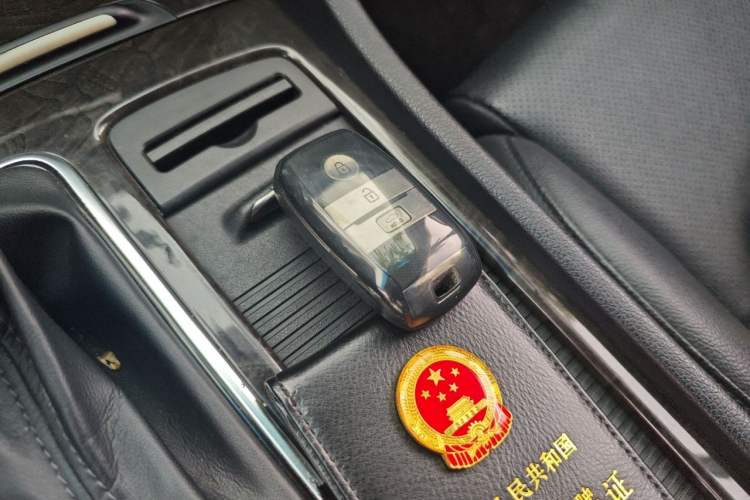 Used Kia K5 2016 1.6T Automatic LUX Vehicle Key