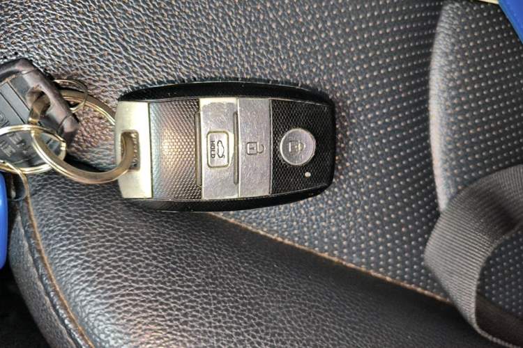 Used Kia K5 2016 2.0L Hybrid GLS Vehicle Key