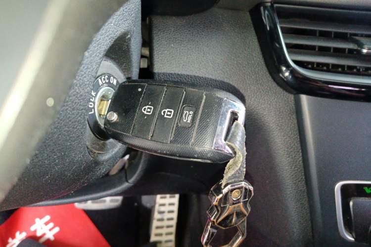 Used Kia K5 2016 2.0L Automatic GLS Vehicle Key