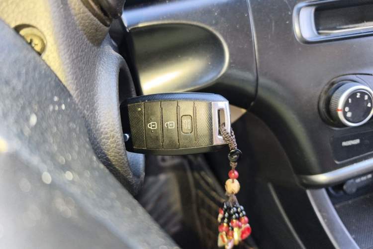 Used Kia K5 2016 2.0L Automatic GL Vehicle Key