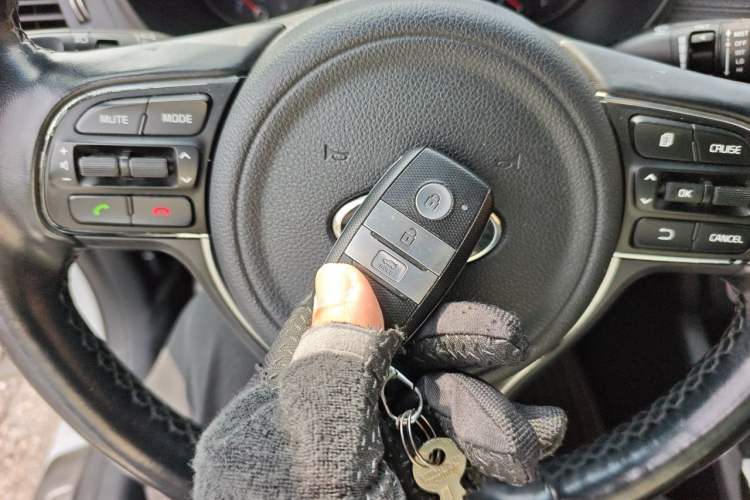 Used Kia K5 2016 2.0L Automatic LUX Vehicle Key