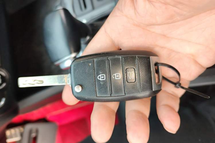 Used Kia K5 2016 1.6T Automatic GLS Vehicle Key