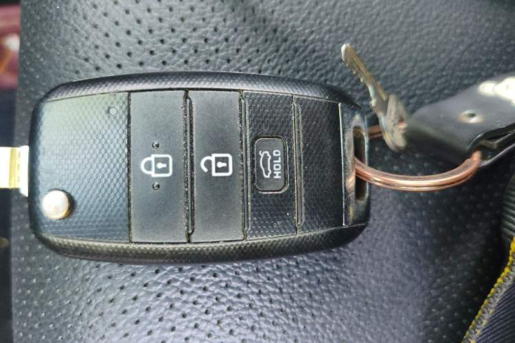 Used Kia K5 2016 2.0L Automatic GLS Vehicle Key