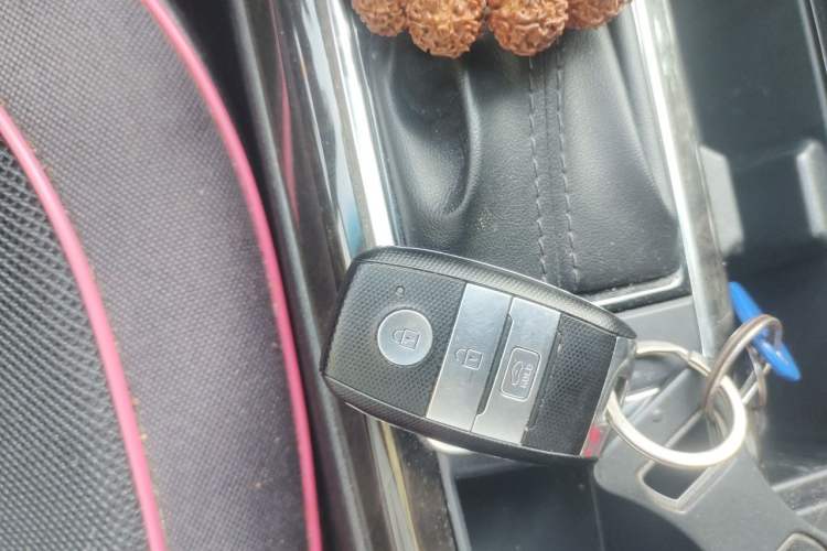 Used Kia K5 2016 1.6T Automatic LUX Vehicle Key
