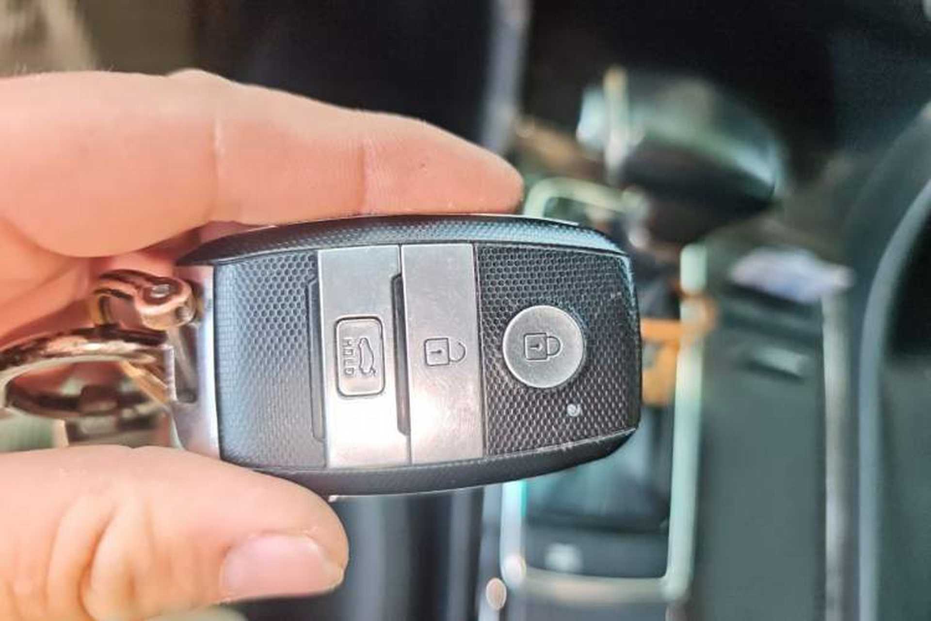 Used Kia K5 2016 2.0L Automatic LUX Vehicle Key