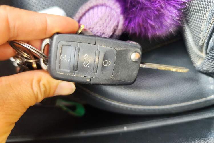 Used Kia K5 2016 1.6T Automatic LUX Vehicle Key