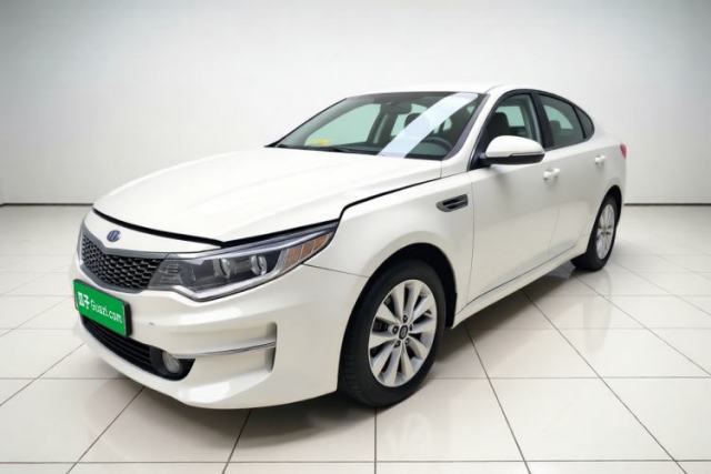 Ojetý Kia K5 2016 2.0L Automatic GL