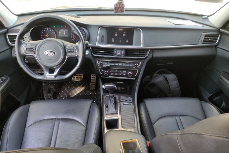 Used Kia K5 2016 1.6T Automatic LUX Center Console
