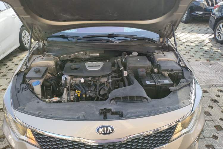 Used Kia K5 2016 1.6T Automatic LUX Engine Bay