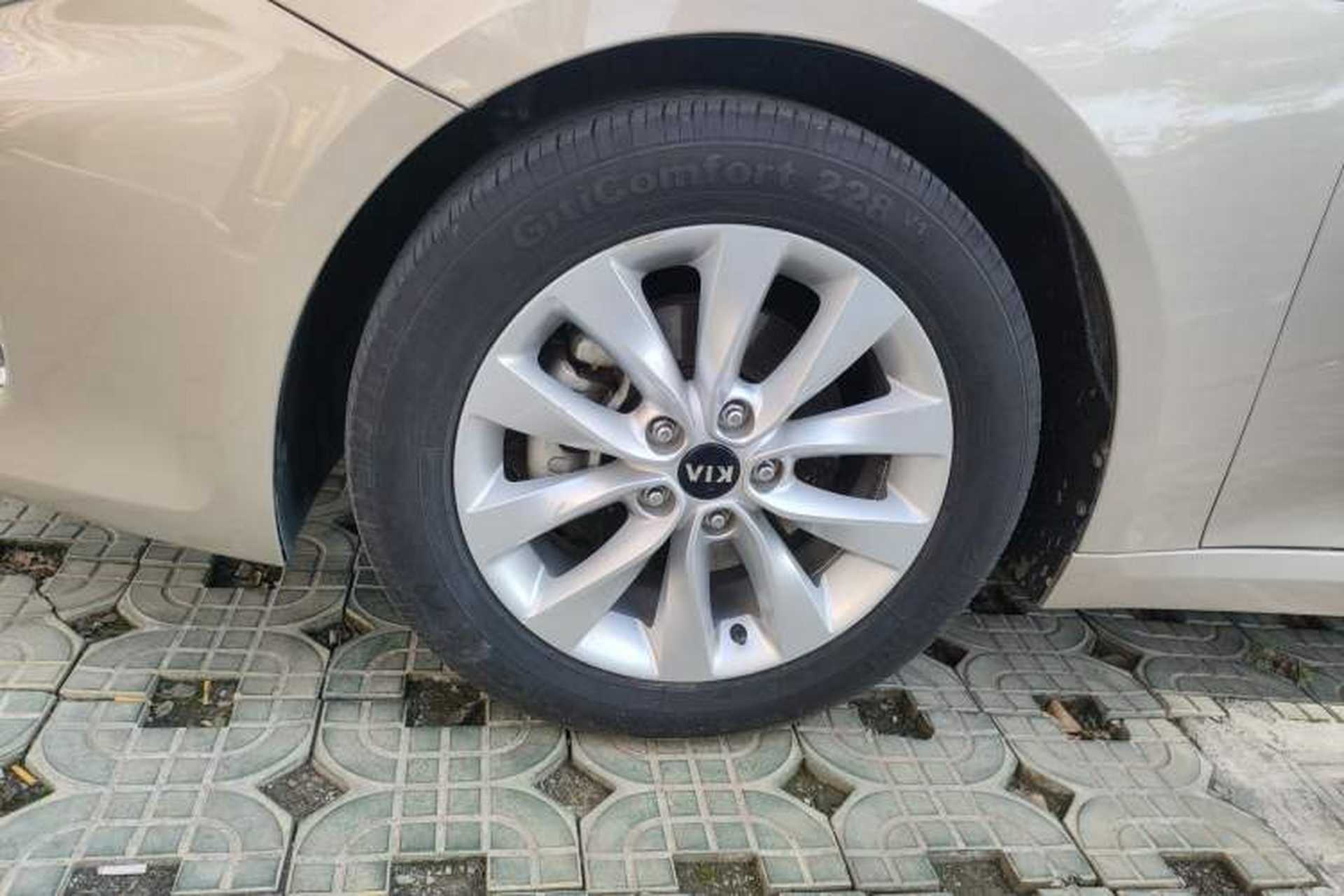 Used Kia K5 2016 1.6T Automatic LUX Exterior 4