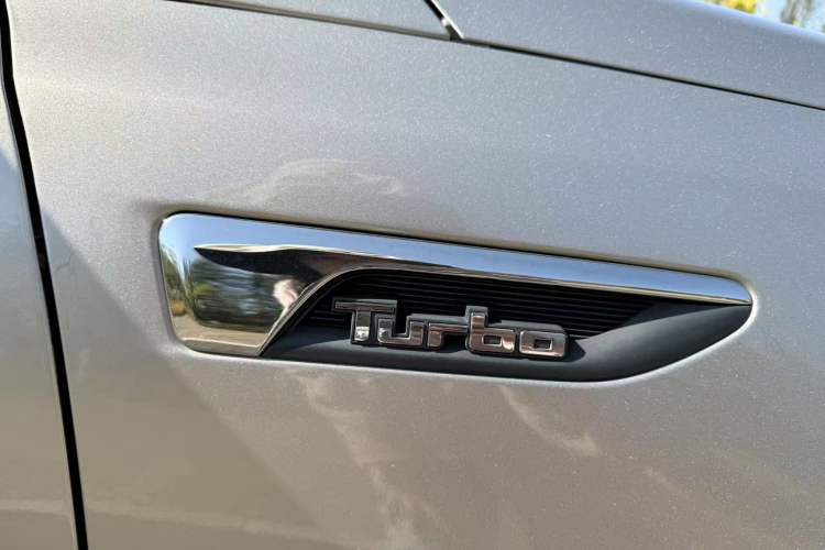 Used Kia K5 2016 1.6T Automatic LUX Exterior 8