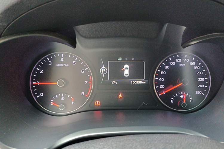 Used Kia K5 2016 2.0L Automatic LUX Odometer Close Up