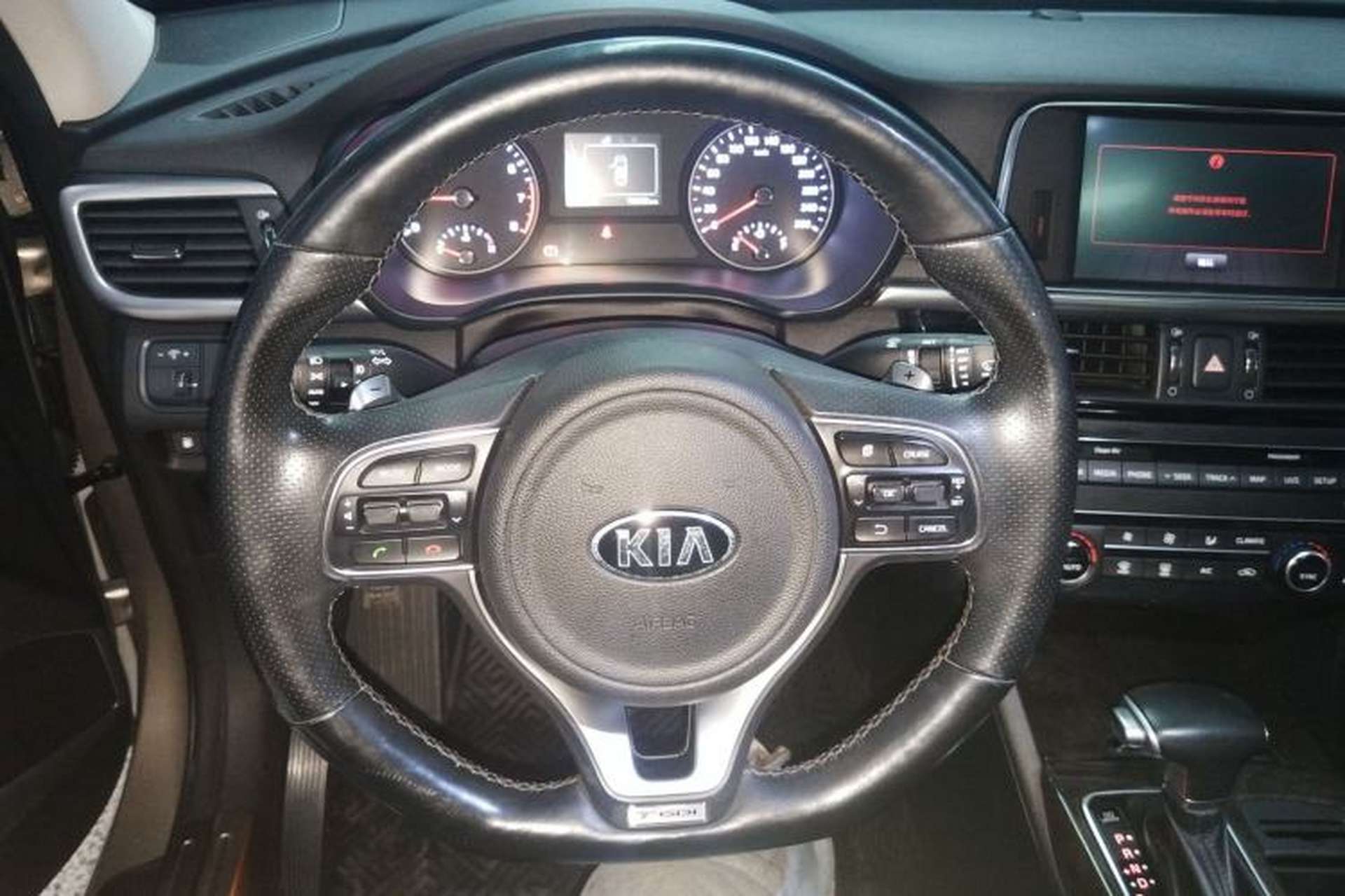 Used Kia K5 2016 1.6T Automatic LUX Steering Wheel
