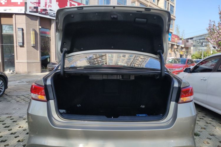 Used Kia K5 2016 1.6T Automatic LUX Trunk