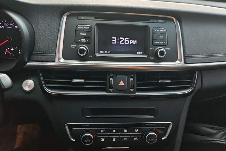 Used Kia K5 2017 2.0L Automatic 15th Anniversary Special Edition LUX Audio And AC Panel