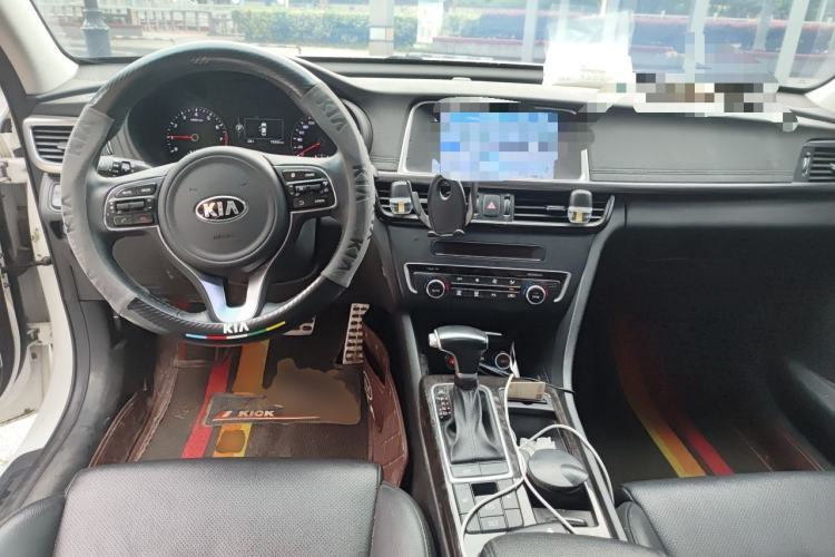 Used Kia K5 2017 2.0L Automatic 15th Anniversary Special Edition LUX Center Console